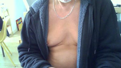 kad221 live cam on Cam4