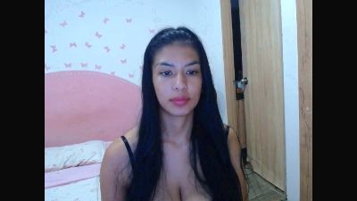 kaia_nila live cam on Cam4
