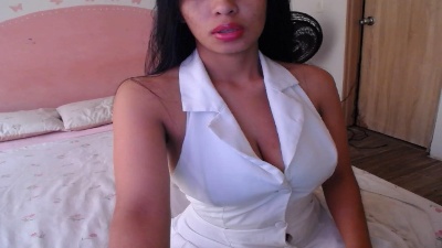 kaia_nila live cam on Cam4