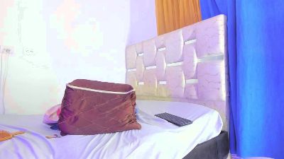 kailani_2 live cam on Cam4