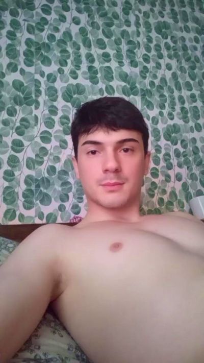kalebe22 live cam on Cam4
