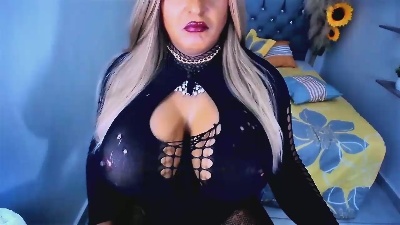 kamilabigcock live cam on Cam4