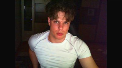 kanewolf55 live cam on Cam4