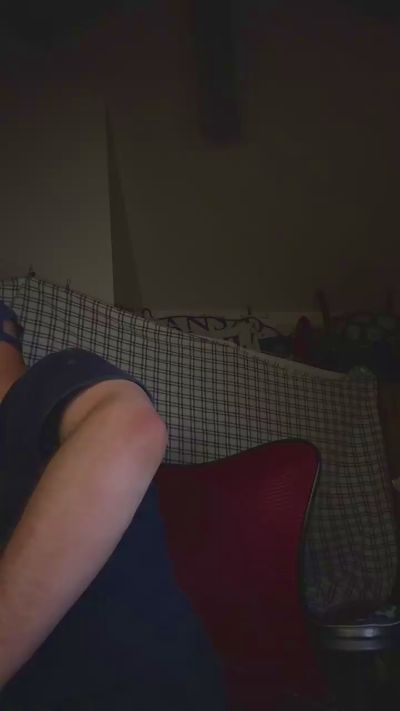 kansaspartyboy live cam on Cam4