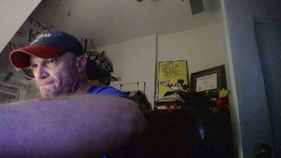kansaspartyboy live cam on Cam4