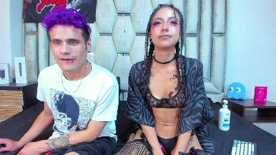 karlaandmatt live cam on Cam4