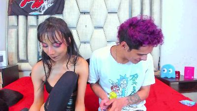 karlaandmatt live cam on Cam4
