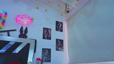 karlacutesweet live cam on Cam4