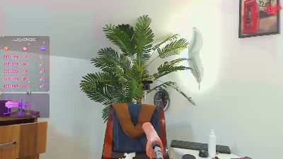 karlahartlley live cam on Cam4