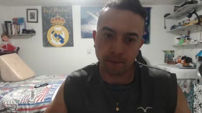 karlo_foryou live cam on Cam4