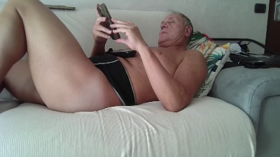 karlus05 live cam on Cam4