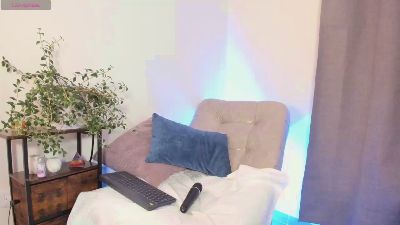 karol_deny live cam on Cam4