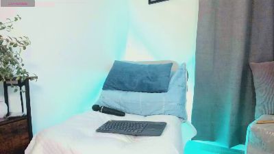 karol_deny live cam on Cam4