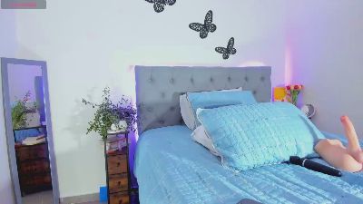 karol_deny live cam on Cam4