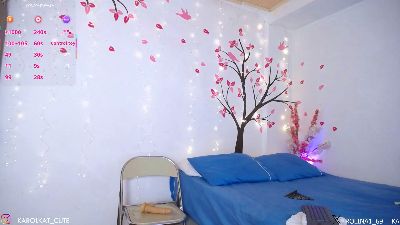 karolina_69cute live cam on Cam4