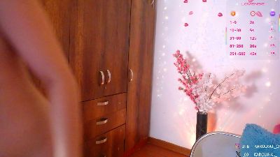 karolina_69cute live cam on Cam4