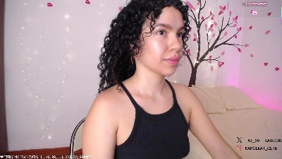karolina_69cute live cam on Cam4