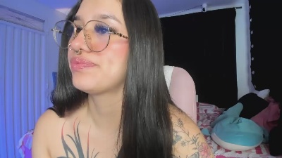 karolina_evans live cam on Cam4