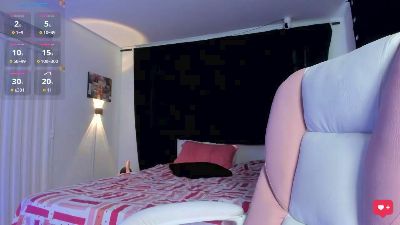 karolina_evans live cam on Cam4