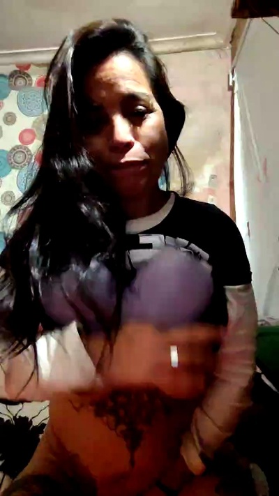 karoll_fun live cam on Cam4