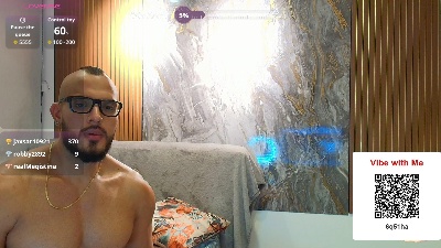 karymmusclets31 live cam on Cam4