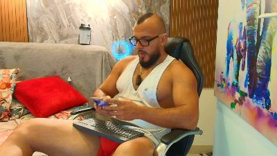 karymmusclets31 live cam on Cam4