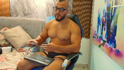 karymmusclets31 live cam on Cam4