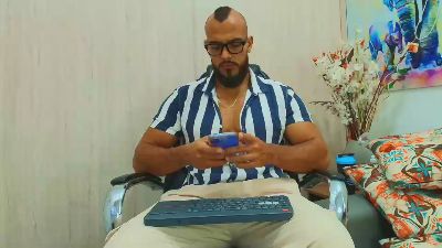 karymmusclets31 live cam on Cam4