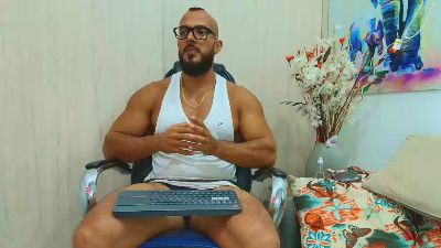 karymmusclets31 live cam on Cam4