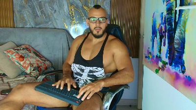 karymmusclets31 live cam on Cam4