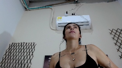 kasandracute1 live cam on Cam4