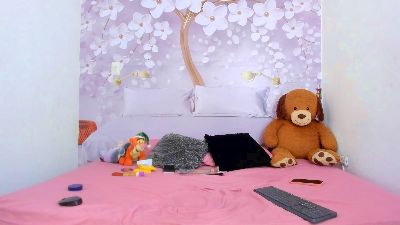 katalella_33 live cam on Cam4