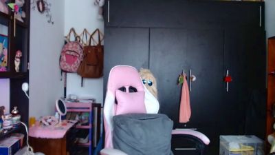 kateeen live cam on Cam4