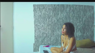 katerine_bella live cam on Cam4