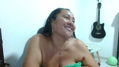 katia_mature live cam on Cam4