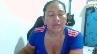 katia_mature live cam on Cam4