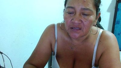katia_mature live cam on Cam4