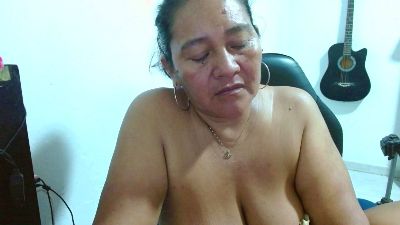 katia_mature live cam on Cam4