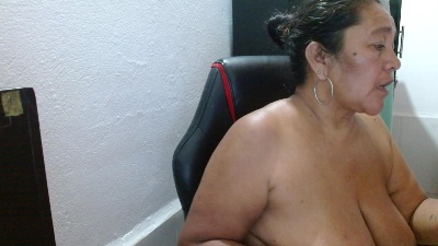 katia_mature live cam on Cam4
