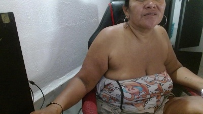 katia_mature live cam on Cam4