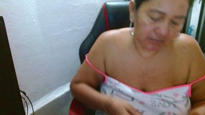 katia_mature live cam on Cam4
