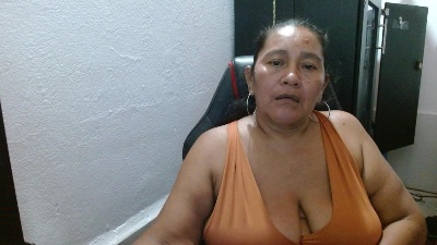 katia_mature live cam on Cam4