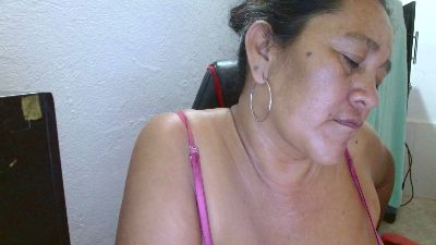 katia_mature live cam on Cam4