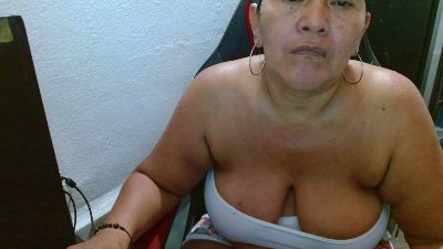 katia_mature live cam on Cam4