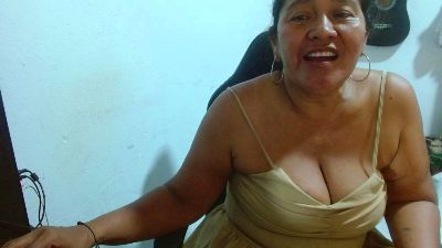 katia_mature live cam on Cam4