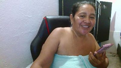 katia_mature live cam on Cam4