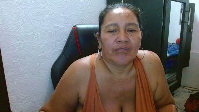 katia_mature live cam on Cam4