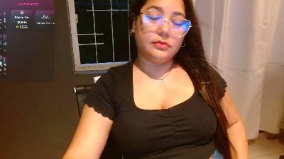 katye_kiss3 live cam on Cam4