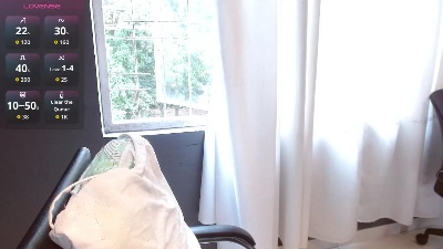 katye_kiss3 live cam on Cam4