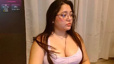 katye_kiss3 live cam on Cam4
